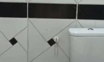 Imagem: Aluga-se casa /kitnet reformada, perto do