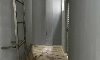 Imagem 3: ALUGA-SE APARTAMENTO 1 QUARTO COM VARANDA R$ 850,00 NA ADE ARNIQUEIRAS PRÓXIMO ACADEMIA W