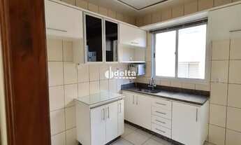 Imagem 6: Apartamento com 2 quartos sendo 1 suíte disponível para venda no bairro Santa Mônica em Ub