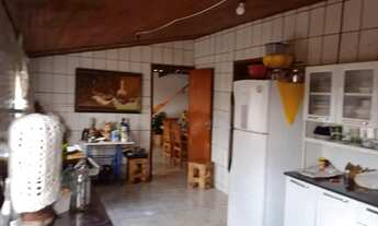 Imagem 6: Térrea para venda possui 200 metros quadrados com 3 quartos em Setor Cristina II - Trindad