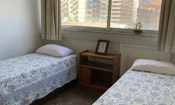 Imagem 5: Apartamento para venda possui 124 metros quadrados com 4 quartos em Lagoa - Rio de Janeiro