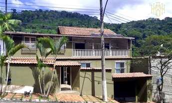 Imagem 4: Casa para Venda em Juiz de Fora, Vale do Ipê, 6 dormitórios, 3 suítes, 6 banheiros, 3 vaga
