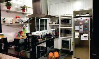 Imagem 6: Casa de condomínio para venda possui 138 metros quadrados com 3 quartos