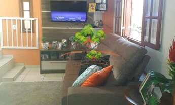 Imagem: Casa com 3 Quartos e 2 banheiros à Venda