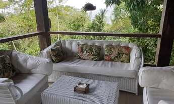 Imagem 6: Casa de condomínio para venda tem 170 metros quadrados com 5 quartos