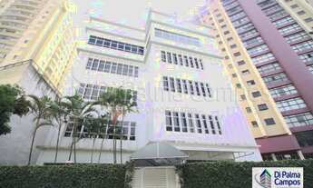 Imagem: Prédio comercial com acessibilidade e em