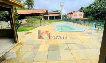 Imagem 4: Casa linear em terreno de 1800 m² com área construída de 385 m²