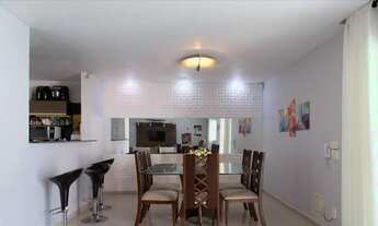 Imagem 6: Casa de condomínio para venda tem 315 metros quadrados com 4 quartos