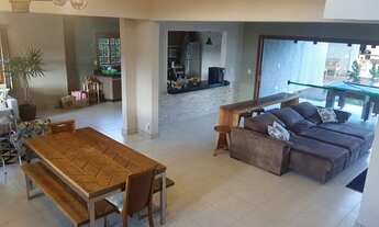 Imagem 2: Casa de condomínio para venda com 564 metros quadrados com 5 quartos