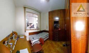 Imagem 5: Ampla casa com 360m² no Centro de Juiz de Fora. Ideal para uso comercial