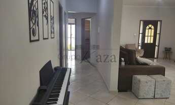 Imagem 7: Casa -3 Dormitórios - 1 Suíte-Jardim Siesta - 154 m2