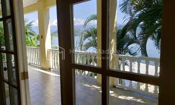 Imagem 3: Casa a venda na beira do mar na Enseada em Angra dos Reis RJ