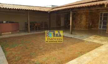 Imagem 1: Vendo o excelente casa, vazada, com 4 quartos, 2 suítes. Quadra 3 do Sul