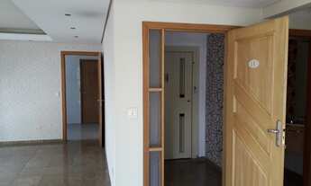 Imagem 6: 154 METROS!! UM POR ANDAR. 4 Dormitórios (2 suítes), 5 banheiros, escritório, Copa Cozinha