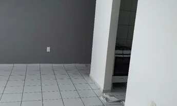 Imagem: Aluga-se Apto Semi Mobiliado Cond. Incluso