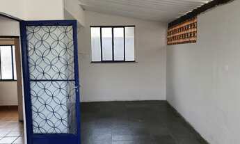 Imagem 2: Casa Sobrado Colubandê 2 Quartos Perto do Posto Halley