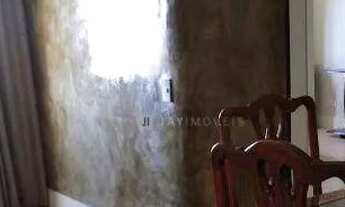 Imagem 3: Apartamento com 2 dormitórios, sala ampla para 2 ambientes, 1 banheiro, 1 vaga de garagem