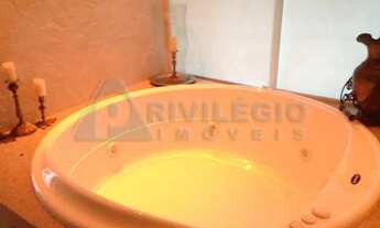 Imagem 6: Privilégio Imóveis vende: Excelente apartamento no Posto 6, da praia de Copacabana