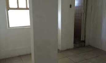 Imagem 7: Locação casa R$ 800,00 Rio Bonito Casa 1 dormitório sala cozinha WC área de sem garagem