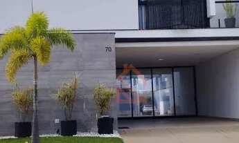 Imagem: O terreno possui 250 m², e área construída