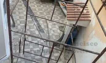 Imagem 6: Excelente sobrado, distribuídos em 3 Dorm. sendo 1 suíte, sala para 3 ambientes, cozinha