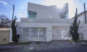 Imagem 7: Casa para venda com 350 metros quadrados com 3 quartos