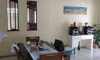 Imagem 5: Casa de vila em Miragem Buraquinho para venda possui 200 metros quadrados com 4 quartos