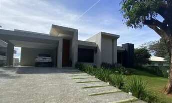 Imagem 4: Casa de condomínio para venda com 540 metros quadrados com 5 quartos