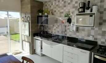 Imagem 3: Casa de condomínio para venda possui 200 metros quadrados com 3 quartos