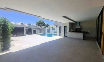 Imagem 2: Casa triplex com 4 suítes à venda na Barra da Tijuca - Rio de Janeiro - RJ