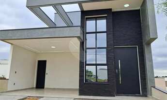 Imagem: Casa à venda com 3 quartos, sendo 1 suíte