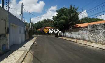 Imagem 3: RESIDÊNCIA COMPLETA E BEM LOCALIZADA - CONFORTO, FUNCIONALIDADE E EXCELENTE POTENCIAL!