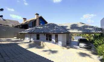 Imagem 4: Casa em SANTA FELICIDADE com 200m²