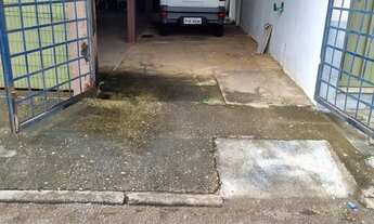 Imagem 2: Depósito e apartamento