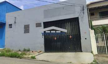 Imagem: Galpão com pé-direito 7 m e acesso a caminhão