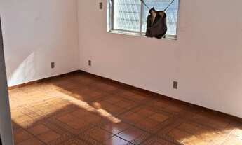 Imagem 2: Alugo casa ampla e arejada - Excelente localização em Madureira!