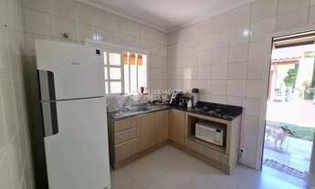 Imagem 3: CASA PLANA EM RUA SILENCIOSA