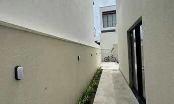 Imagem 4: Casa Duplex no Condomínio Estoril 03 Suítes com Closet e Varanda Churrasqueira e Piscina