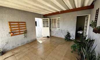 Imagem: Casa à venda com 2 quartos em Vila Flora