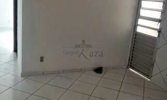 Imagem 2: Oportunidade - Casa - Bosque dos Eucaliptos - 2 Dormitórios - 70m²