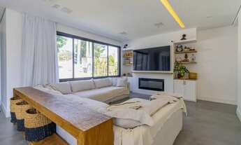 Imagem 7: Explore o perfeito equilíbrio entre conforto, tecnologia e sustentabilidade nesta casa eco