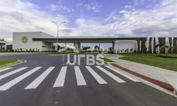 Imagem 2: Lote de esquina Residencial no Condominio Parqville Jacaranda