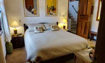 Imagem 3: Casa para venda com 300 metros quadrados com 6 quartos