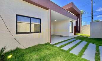 Imagem 2: Manguinhos: Casa Linear com Design Moderno e Ampla Área Social