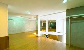 Imagem 3: Sobrado Comercial]