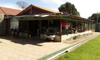 Imagem 2: Casa ampla (02 terrenos) com piscina e campinho de futebol - Rolim de Moura