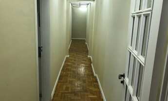 Imagem 5: 120m². Excelente salão, 3 quartos, armários, dependências completas