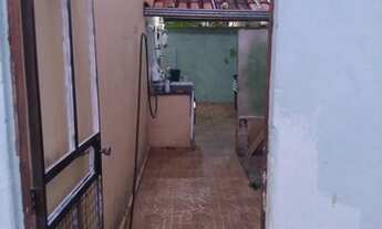 Imagem 2: Casa para venda tem 100 metros quadrados com 4 quartos em Parque Turistas - Contagem - MG