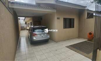 Imagem 2: Casa para venda possui 68 metros quadrados com 2 quartos em Jardim Paulista - Maringá - PR