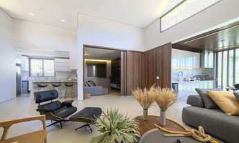 Imagem 6: Casa para venda com 250 metros quadrados com 4 quartos